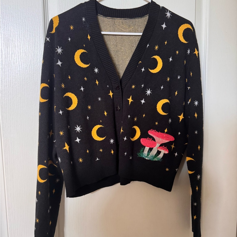 Mushroom cats cardigan